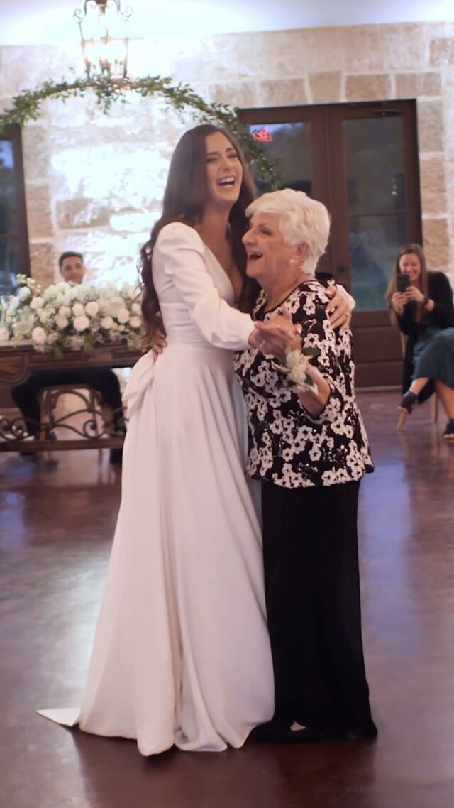when Granny gets called to the dance floor you know it’s going to be the sweetest moment 🤍 THIS is what I mean by saying it’s your wedding day, do whatever you want! If you want to share a special dance with your grandma to kick off dancing, do it! as long as your day stays true to yourself and your partner, it will be special! 

venue/coordination/florals: @tuscanrosevineyards 
photography: @kendiaustinsonphoto 
dj: @rjmentertainment 
hair and makeup: @studiobride 
catering: @efscateringjax 
gown: @lovebridalboutique 

wedding moments, wedding, wedding videography, chicago wedding videographer, jacksonville wedding videographer
